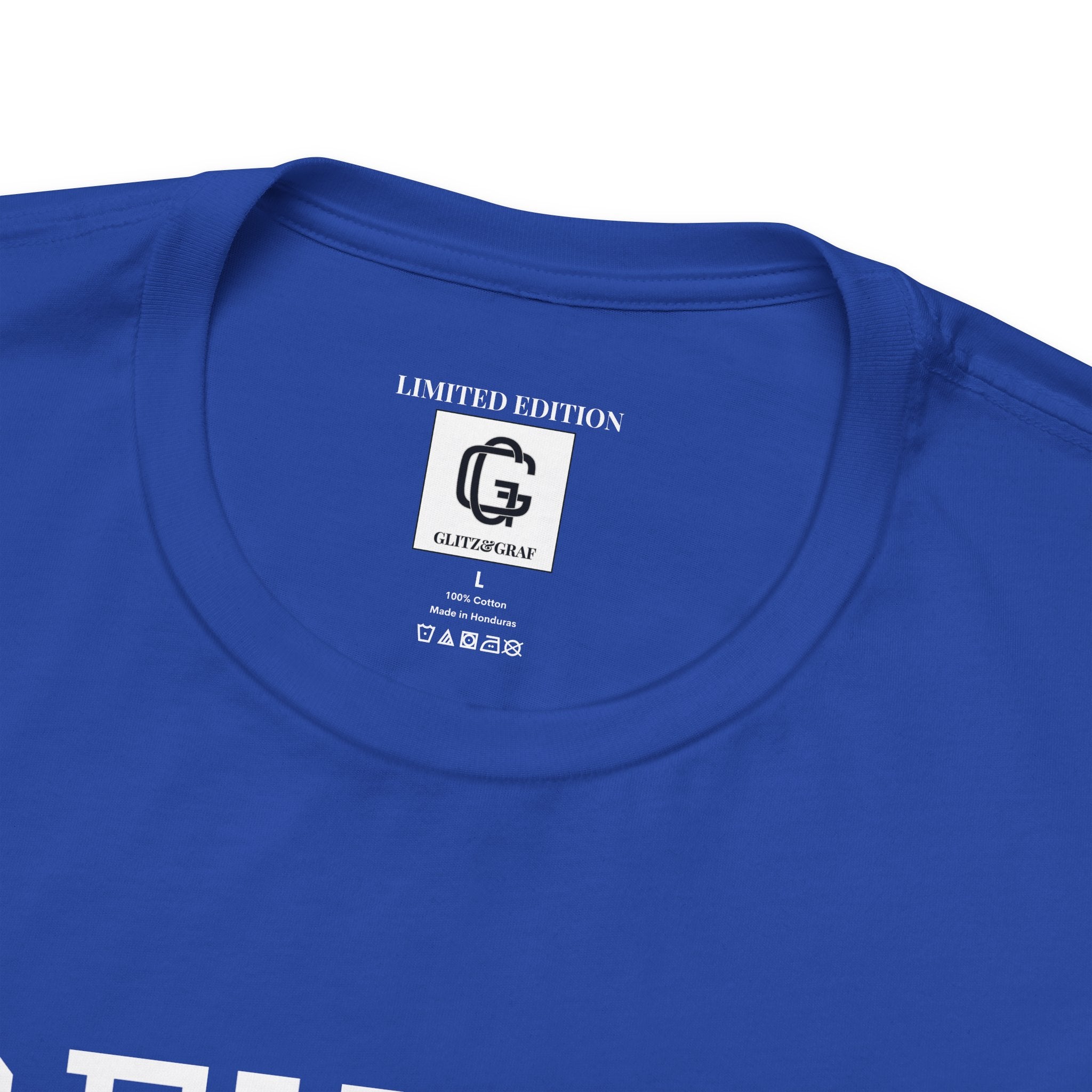 Beyond the Ordinary – Unisex Jersey Short Sleeve Tee